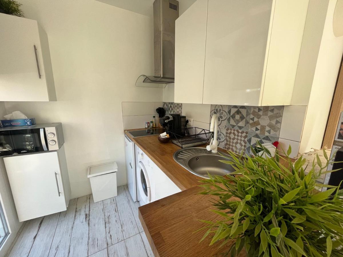Proche De La De L'almanarre Apartment Hyeres